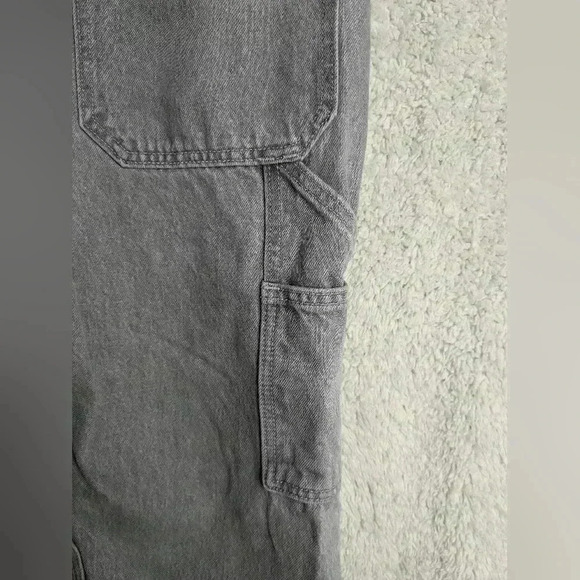 Levi's Gray Ankle & Cropped Jeans - Picture 4 of 11